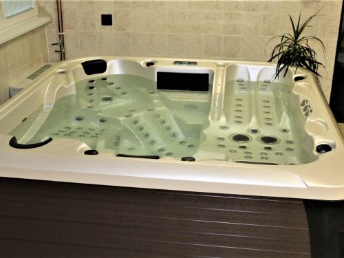 Vířivka HARMONIA Krnov