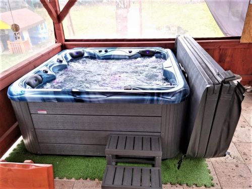 Venkovní vířivka LUCIDA Jeseník