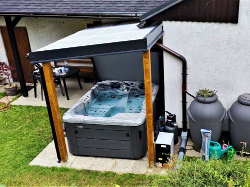 Vířivka s tepelným čerpadlem a přídavnou filtrací