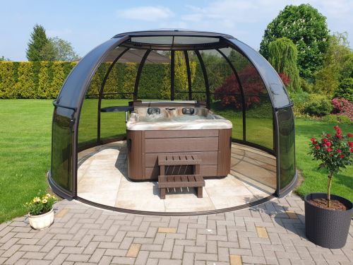 Vířivka KARA se zastřešením