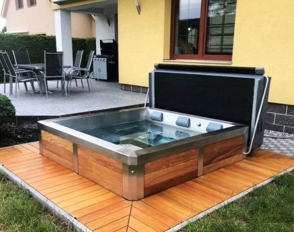 Nerezové vířivky KingSpas na zakázku